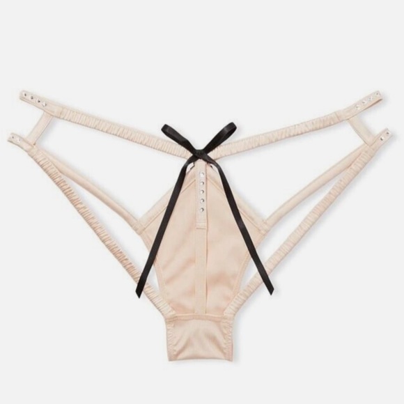 Victoria’s Secret Dream Angels NYE Balconette Bra 34DD & panty L set Champagne - Picture 13 of 16